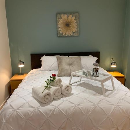 Modern, City Centre, Studio Apartment With Free Wifi, Gym Access, Netflix - West One เชฟฟิลด์ ภายนอก รูปภาพ