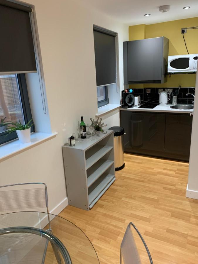 Modern, City Centre, Studio Apartment With Free Wifi, Gym Access, Netflix - West One เชฟฟิลด์ ภายนอก รูปภาพ